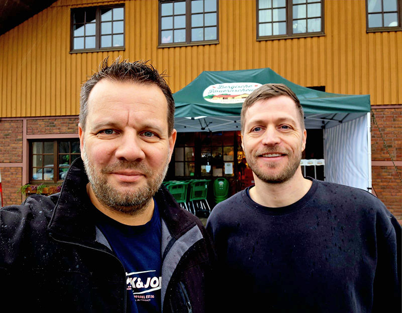 Tim Nies ist Gastgeber des Unternehmerstammtischs im April 2026 in Leichlingen